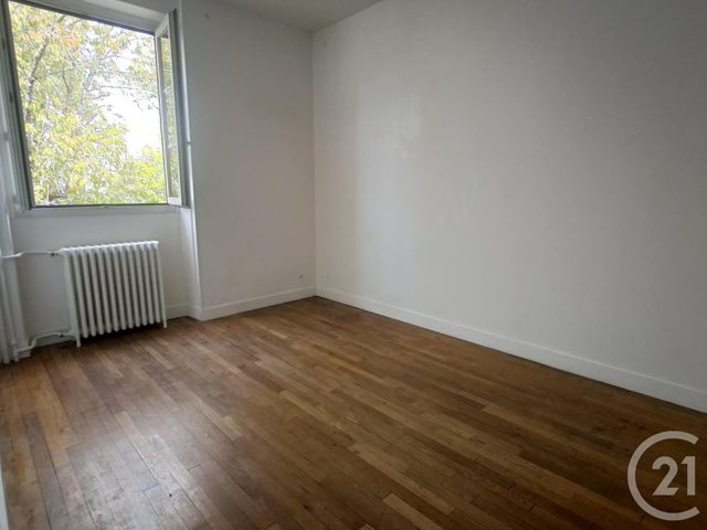 Appartement F4 &agrave; louer - 4 pi&egrave;ces - 101,64 m2 - Varennes Vauzelles - 58 - BOURGOGNE