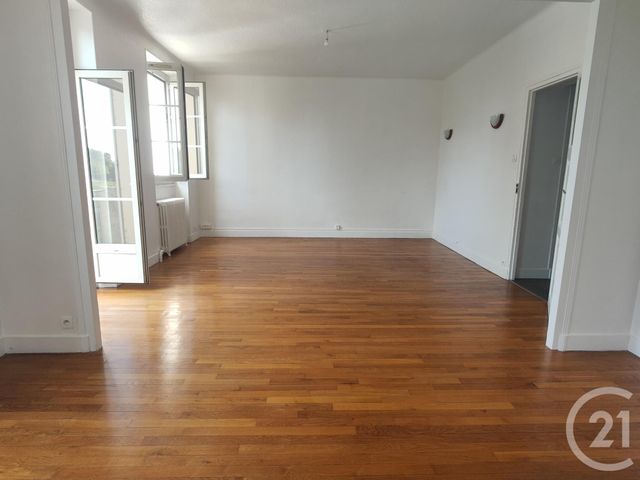Appartement F4 &agrave; louer - 4 pi&egrave;ces - 101,64 m2 - Varennes Vauzelles - 58 - BOURGOGNE