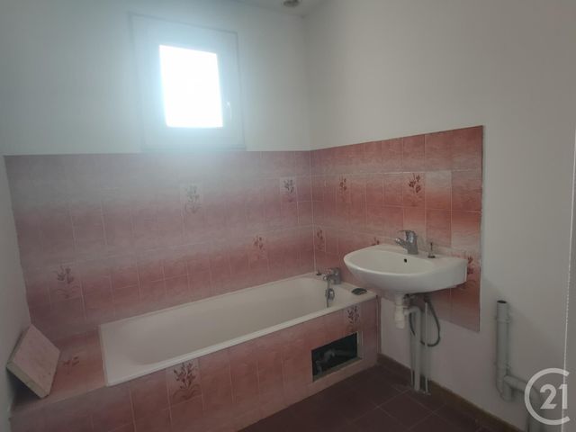 Maison &agrave; louer - 5 pi&egrave;ces - 117,20 m2 - Nolay - 58 - BOURGOGNE