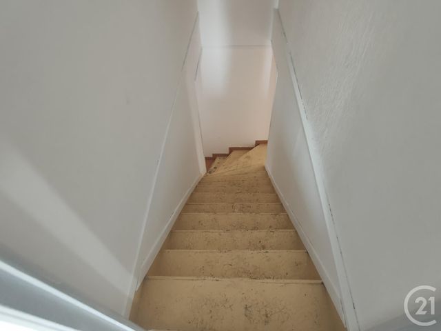 Maison &agrave; louer - 5 pi&egrave;ces - 117,20 m2 - Nolay - 58 - BOURGOGNE
