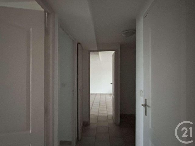 Appartement F3 &agrave; louer - 3 pi&egrave;ces - 69,87 m2 - Luthenay Uxeloup - 58 - BOURGOGNE