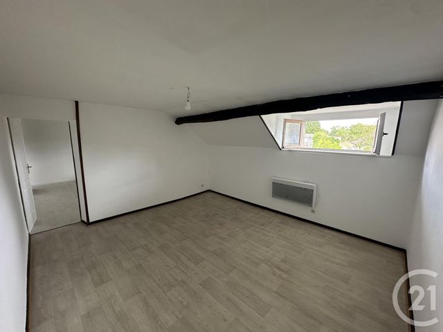 Maison &agrave; louer - 5 pi&egrave;ces - 99,58 m2 - Le Veurdre - 03 - AUVERGNE