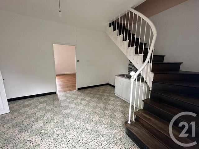 Maison &agrave; louer - 5 pi&egrave;ces - 99,58 m2 - Le Veurdre - 03 - AUVERGNE