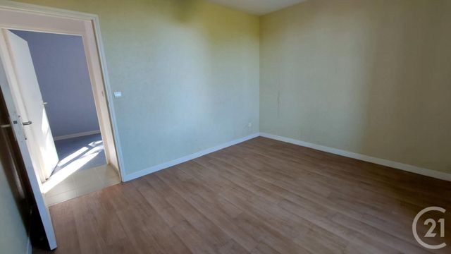 Appartement &agrave; louer - 3 pi&egrave;ces - 64,63 m2 - Fleury Sur Loire - 58 - BOURGOGNE