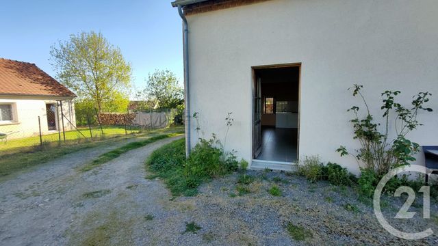 Appartement &agrave; louer - 3 pi&egrave;ces - 64,63 m2 - Fleury Sur Loire - 58 - BOURGOGNE