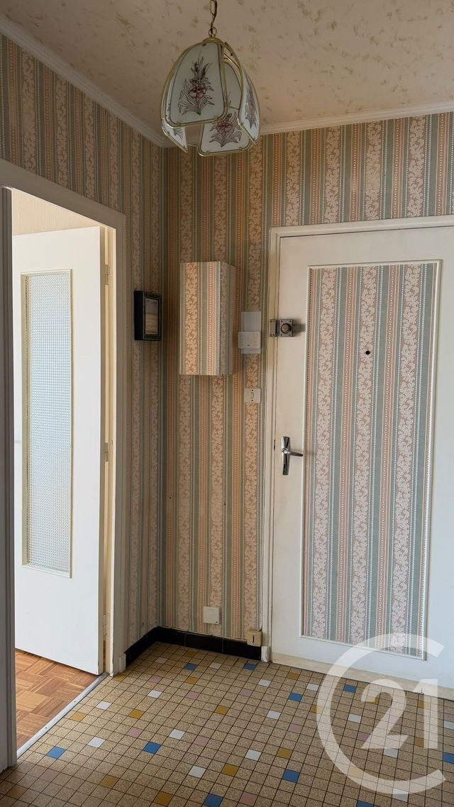Appartement F4 &agrave; vendre - 4 pi&egrave;ces - 68 m2 - Varennes Vauzelles - 58 - BOURGOGNE