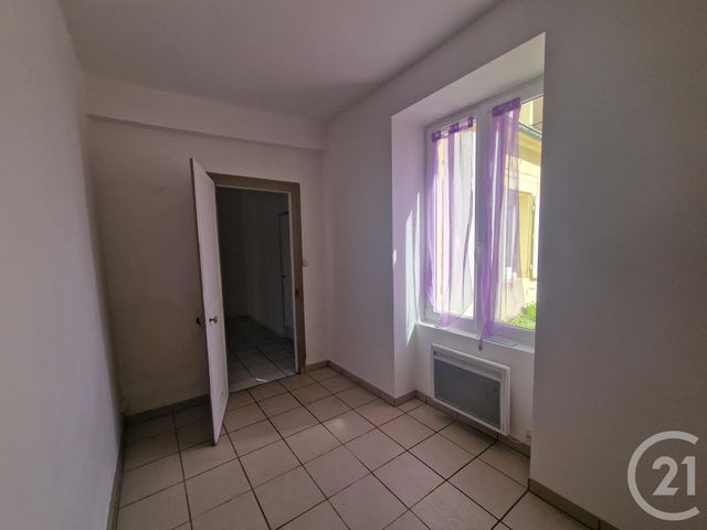 Appartement F2 &agrave; louer - 2 pi&egrave;ces - 34,80 m2 - Guerigny - 58 - BOURGOGNE