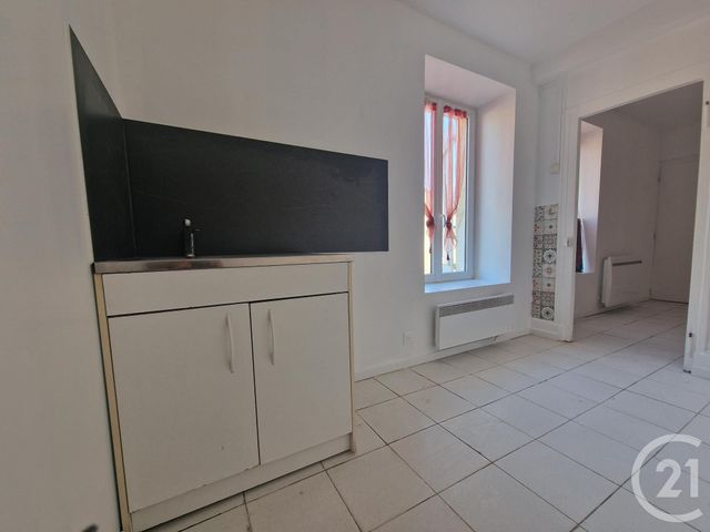 Appartement F2 &agrave; louer - 2 pi&egrave;ces - 34,80 m2 - Guerigny - 58 - BOURGOGNE