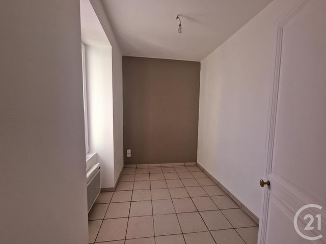 Appartement F2 &agrave; louer - 2 pi&egrave;ces - 34,80 m2 - Guerigny - 58 - BOURGOGNE