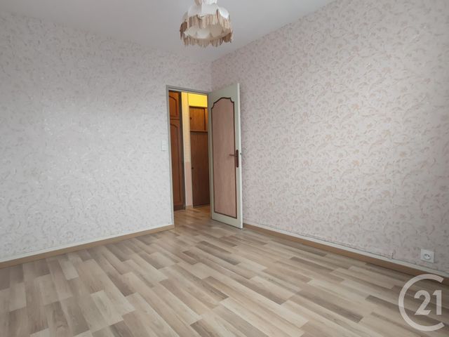 Appartement F3 &agrave; louer - 3 pi&egrave;ces - 78,96 m2 - Nevers - 58 - BOURGOGNE