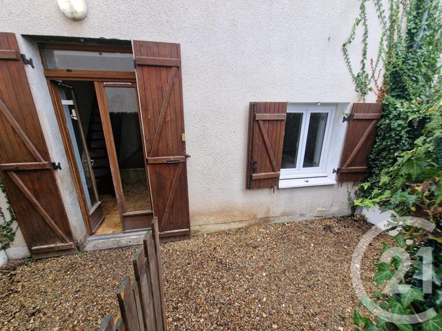 Maison &agrave; louer - 3 pi&egrave;ces - 76,90 m2 - Fourchambault - 58 - BOURGOGNE