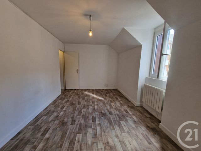 Maison &agrave; louer - 3 pi&egrave;ces - 76,90 m2 - Fourchambault - 58 - BOURGOGNE