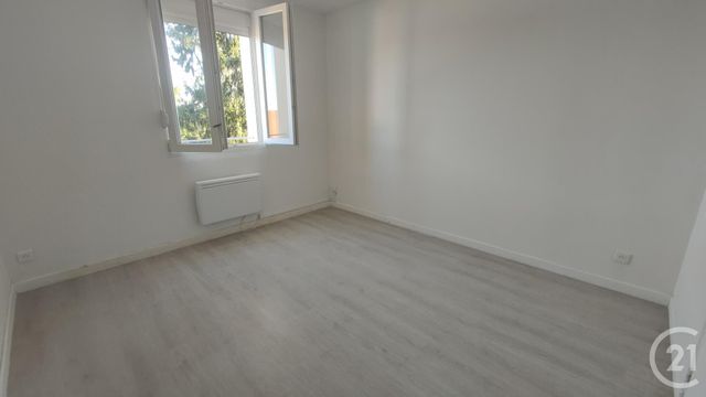 Appartement F4 &agrave; louer - 4 pi&egrave;ces - 85,31 m2 - Chantenay St Imbert - 58 - BOURGOGNE