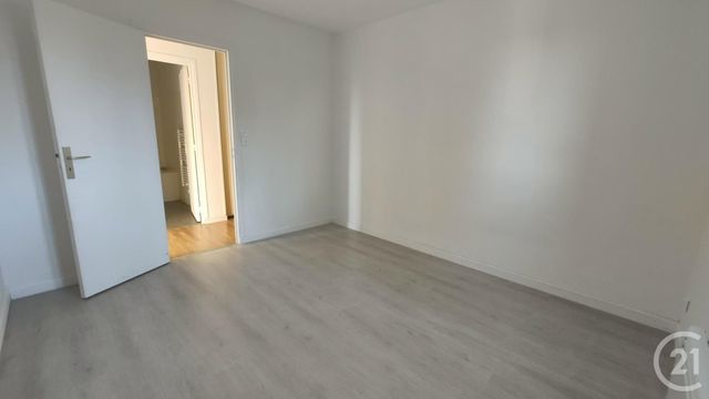 Appartement F4 &agrave; louer - 4 pi&egrave;ces - 85,31 m2 - Chantenay St Imbert - 58 - BOURGOGNE