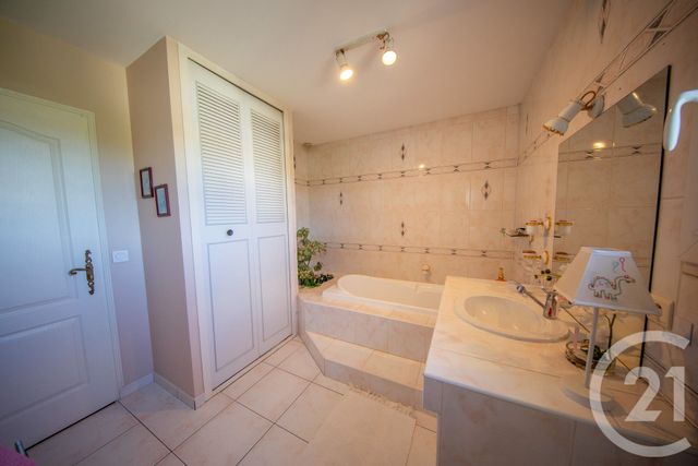 Maison &agrave; vendre - 7 pi&egrave;ces - 190 m2 - Le Taillan Medoc - 33 - AQUITAINE