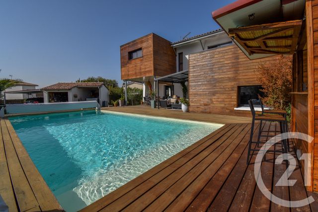 Maison à vendre - 7 pièces - 151,89 m2 - St Medard En Jalles - 33 - AQUITAINE