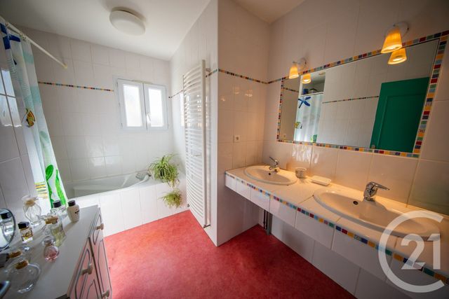 Maison &agrave; vendre - 7 pi&egrave;ces - 154,49 m2 - St Medard En Jalles - 33 - AQUITAINE