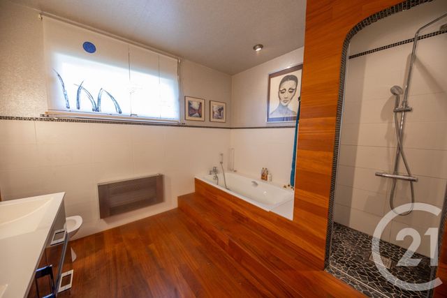 Maison à vendre - 7 pièces - 181,88 m2 - St Medard En Jalles - 33 - AQUITAINE