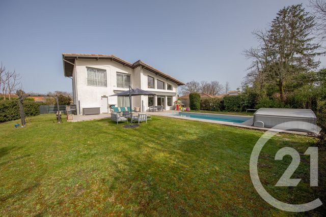 Maison à vendre ST JEAN D ILLAC