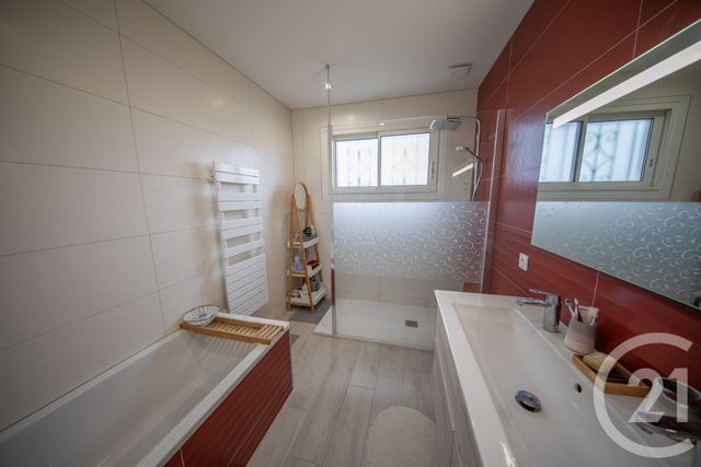 Maison &agrave; vendre - 7 pi&egrave;ces - 190,98 m2 - St Jean D Illac - 33 - AQUITAINE