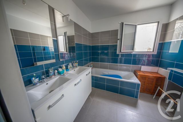 Maison &agrave; vendre - 7 pi&egrave;ces - 135,01 m2 - St Aubin De Medoc - 33 - AQUITAINE