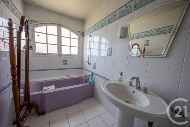 Maison à vendre - 8 pièces - 155,19 m2 - St Medard En Jalles - 33 - AQUITAINE