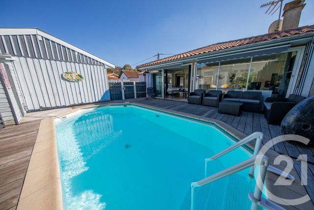 Maison à vendre - 5 pièces - 120,25 m2 - St Medard En Jalles - 33 - AQUITAINE