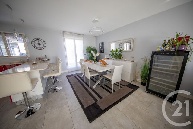 Maison à vendre - 5 pièces - 120,25 m2 - St Medard En Jalles - 33 - AQUITAINE