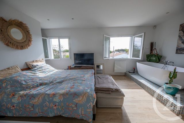 Maison à vendre - 5 pièces - 153,41 m2 - St Medard En Jalles - 33 - AQUITAINE