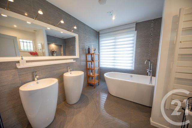 Maison &agrave; vendre - 7 pi&egrave;ces - 266 m2 - Le Taillan Medoc - 33 - AQUITAINE