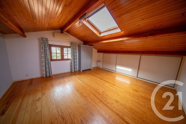 Maison à vendre - 7 pièces - 214,65 m2 - St Medard En Jalles - 33 - AQUITAINE