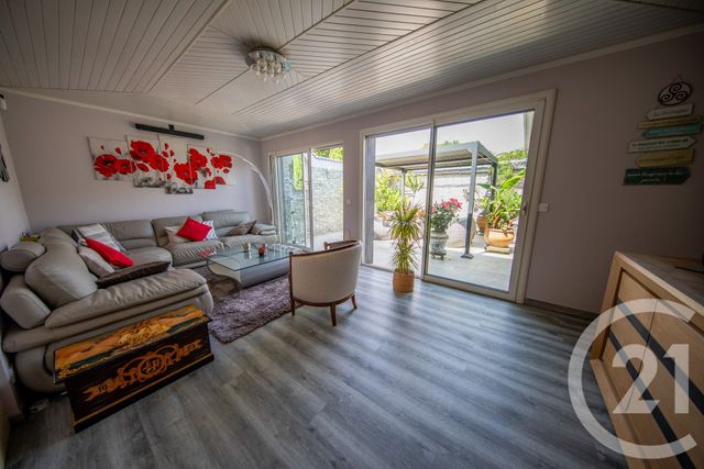 Maison à vendre - 10 pièces - 222,49 m2 - Le Pian Medoc - 33 - AQUITAINE