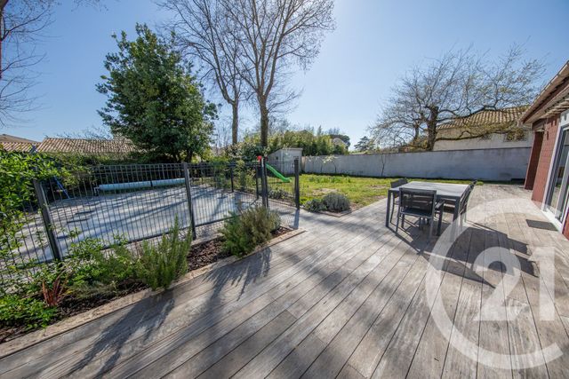 Maison &agrave; vendre - 7 pi&egrave;ces - 124,66 m2 - St Medard En Jalles - 33 - AQUITAINE