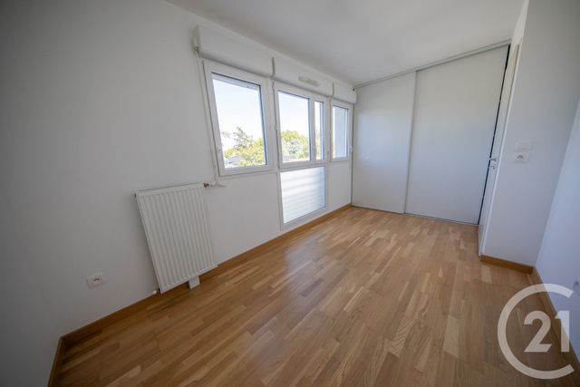 Appartement Duplex &agrave; vendre - 3 pi&egrave;ces - 63,55 m2 - St Aubin De Medoc - 33 - AQUITAINE