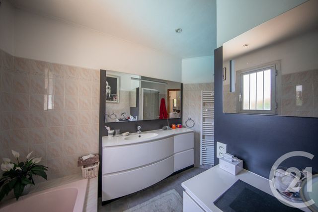 Maison à vendre - 5 pièces - 138,67 m2 - Le Haillan - 33 - AQUITAINE