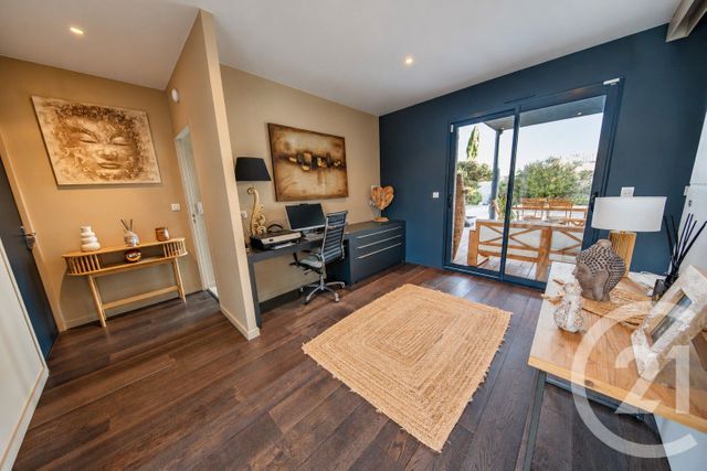 Maison &agrave; vendre - 7 pi&egrave;ces - 198,44 m2 - St Medard En Jalles - 33 - AQUITAINE