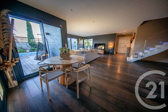 Maison &agrave; vendre - 7 pi&egrave;ces - 198,44 m2 - St Medard En Jalles - 33 - AQUITAINE