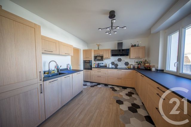 Maison à vendre - 6 pièces - 163 m2 - St Medard En Jalles - 33 - AQUITAINE