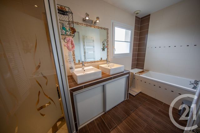 Maison à vendre - 6 pièces - 141,52 m2 - St Medard En Jalles - 33 - AQUITAINE