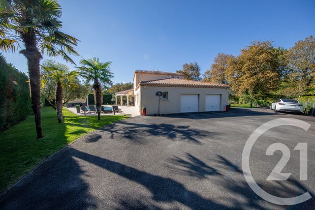 Maison à vendre - 7 pièces - 178,60 m2 - St Aubin De Medoc - 33 - AQUITAINE