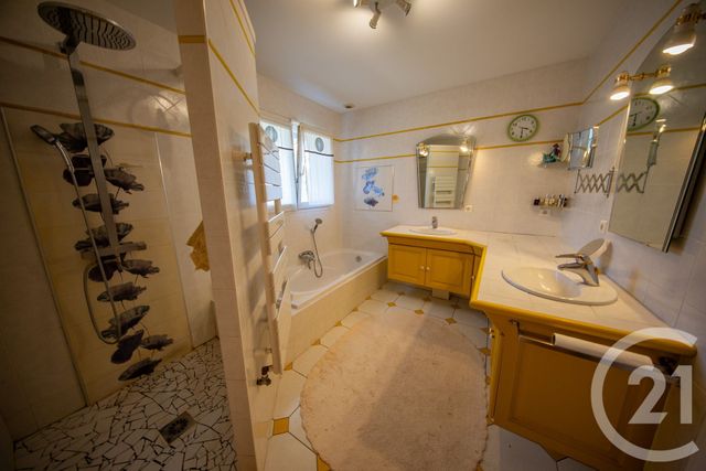 Maison à vendre - 10 pièces - 272,52 m2 - St Aubin De Medoc - 33 - AQUITAINE