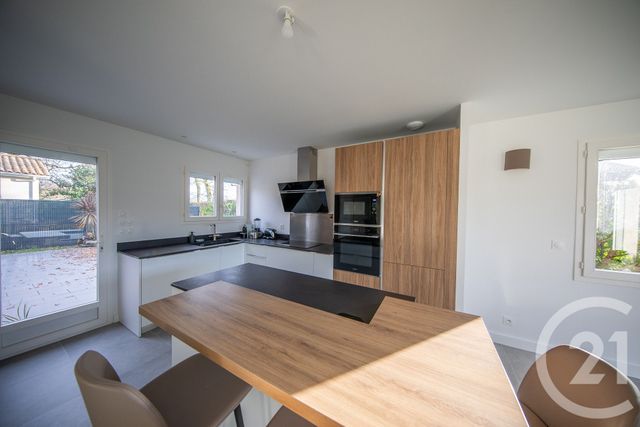 Maison &agrave; vendre - 7 pi&egrave;ces - 127,35 m2 - St Medard En Jalles - 33 - AQUITAINE