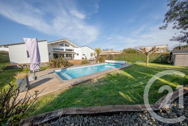 Maison &agrave; vendre - 7 pi&egrave;ces - 170,09 m2 - St Aubin De Medoc - 33 - AQUITAINE