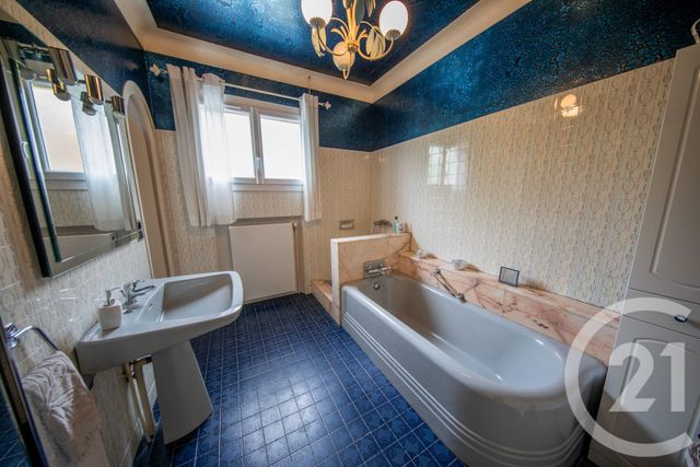 Maison &agrave; vendre - 10 pi&egrave;ces - 216,15 m2 - St Medard En Jalles - 33 - AQUITAINE