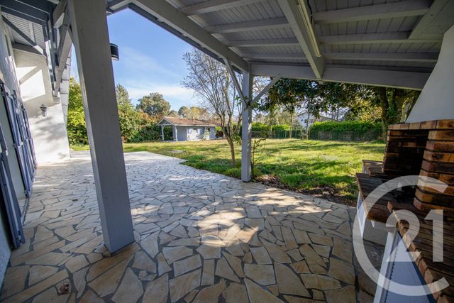 Maison &agrave; vendre - 9 pi&egrave;ces - 171,30 m2 - St Aubin De Medoc - 33 - AQUITAINE