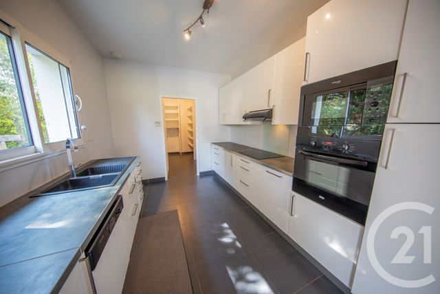 Maison &agrave; vendre - 6 pi&egrave;ces - 159 m2 - Le Pian Medoc - 33 - AQUITAINE