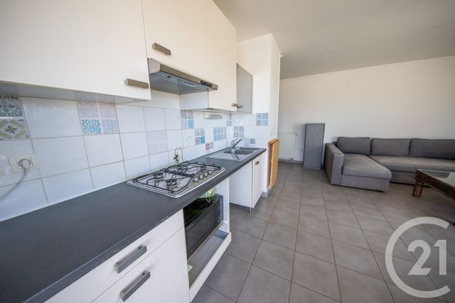 Appartement F3 &agrave; vendre - 3 pi&egrave;ces - 62,77 m2 - Le Haillan - 33 - AQUITAINE