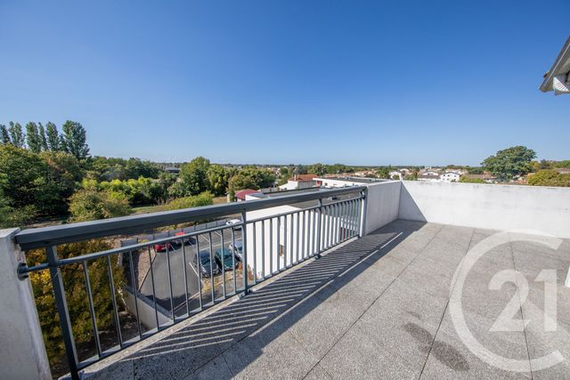 Appartement F3 &agrave; vendre - 3 pi&egrave;ces - 62,77 m2 - Le Haillan - 33 - AQUITAINE
