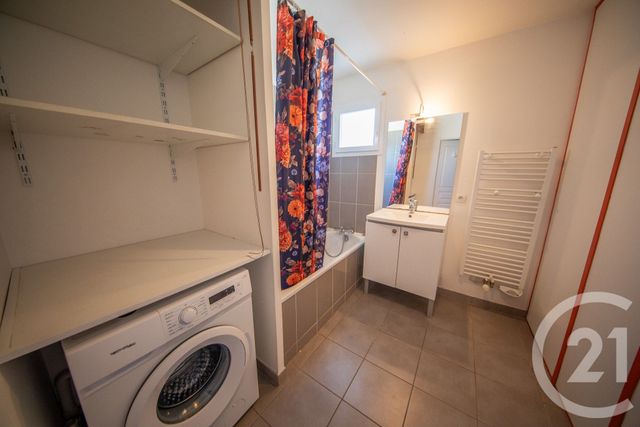 Appartement F3 &agrave; vendre - 3 pi&egrave;ces - 62,77 m2 - Le Haillan - 33 - AQUITAINE