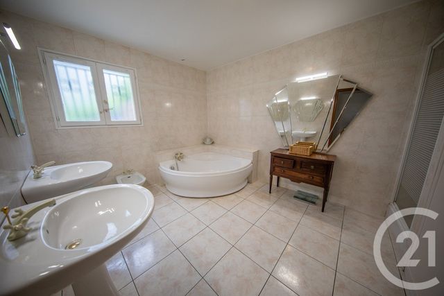 Maison &agrave; vendre - 5 pi&egrave;ces - 145,54 m2 - Le Taillan Medoc - 33 - AQUITAINE
